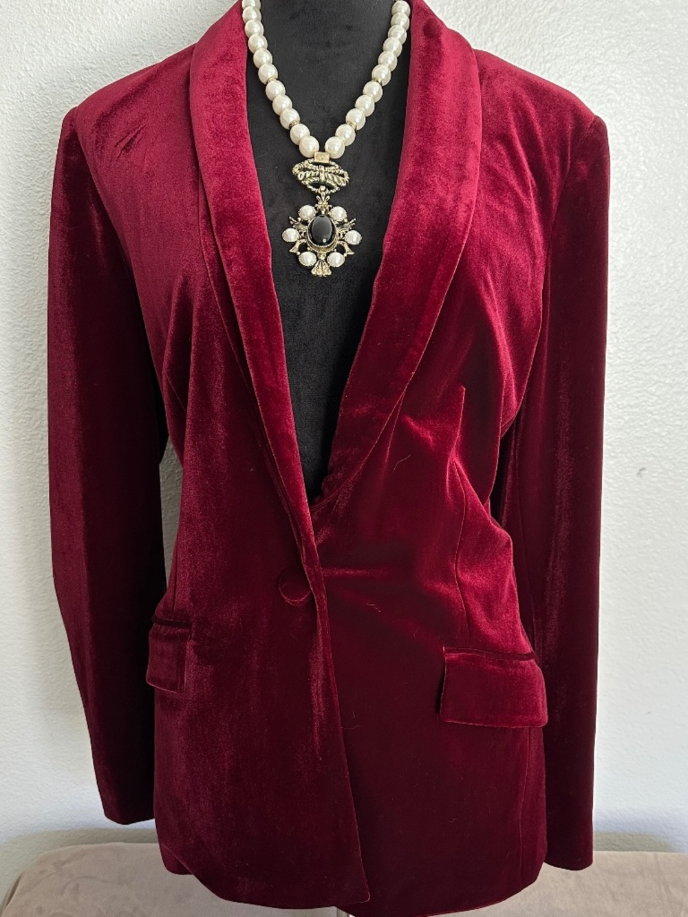 INC. International Velvet Blazer - Picture 2 of 6
